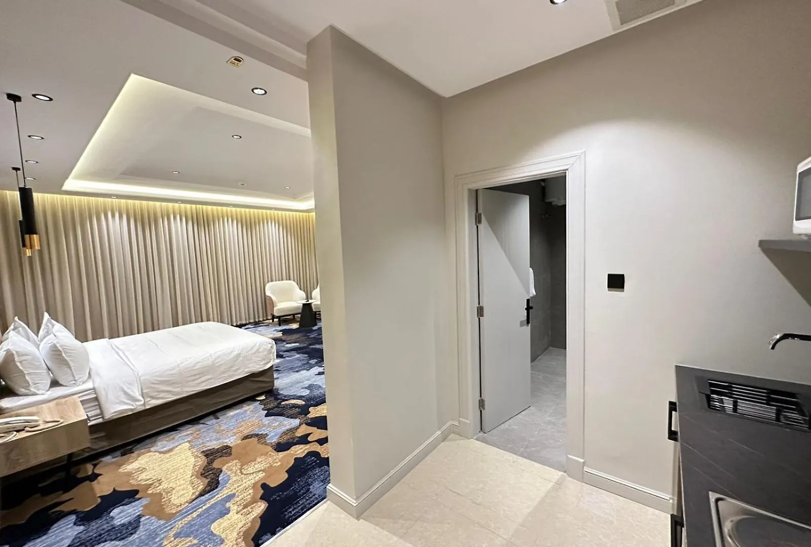 Xyz Hotel Qurtoba Riyadh 0*,